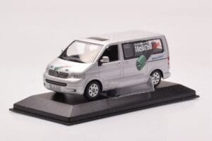 Volkswagen Multivan T5 Argento Heli Coil Edition Minichamps 1:43 VOLKSWAGEN-264345 Pressofusione — immagine 2 di 4