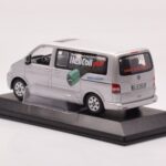 Volkswagen Multivan T5 Argento Heli Coil Edition Minichamps 1:43 - image 3 of 4