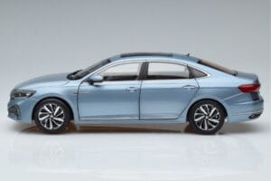 Volkswagen Passat B8 Blu FAW 1:18 ZVF000003A Pressofusione — immagine 4 di 7