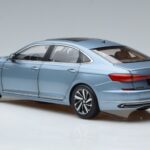 Volkswagen Passat B8 Blu FAW 1:18 ZVF000003A Pressofusione - image 6 of 7