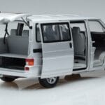 Volkswagen T4b Transporter Caravelle Minibus Schuco 1:18 450041500 Pressofusione - image 2 of 8