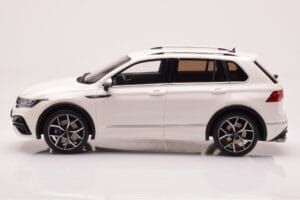Volkswagen Tiguan R Bianco Otto 1:18 OT1001 Resina — immagine 3 di 6