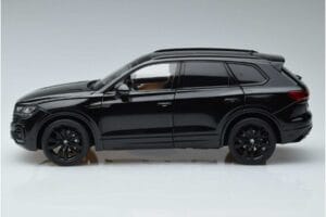 Volkswagen Touareg CR Nero FAW 1:18 LTC761021BLA Pressofusione — immagine 4 di 7