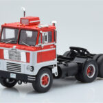 White 7400 Rosso Argento IXO 1:43