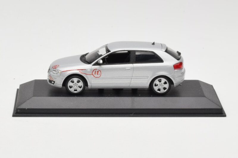 Audi A3 8P Argento Prototipo Minichamps 1:43 5010503013 Pressofusione