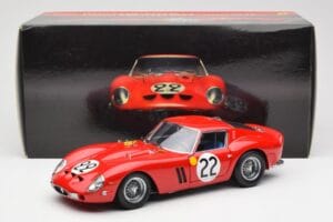 Ferrari 250 GTO #22 24 Hours of Le Mans 1962 Kyosho 1:18 08432B Pressofusione — immagine 8 di 8