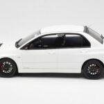 Mitsubishi Lancer Evo VIII MR FQ-400 Bianco Otto 1:18 - image 3 of 6