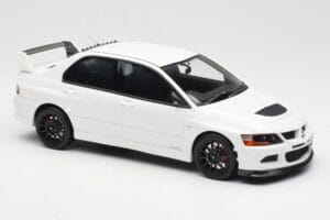 Mitsubishi Lancer Evo VIII MR FQ-400 Bianco Otto 1:18 OT777 Resina — immagine 4 di 6
