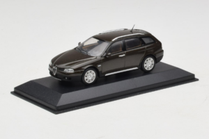 Alfa Romeo 159 Brooklands Green Minichamps 1:43 400120411 Pressofusione — immagine 2 di 4
