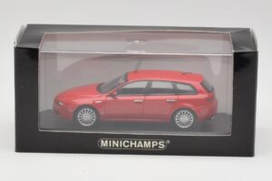 Alfa Romeo 159 Sportwagon Rosso Alfa Minichamps 1:43 400120511 Pressofusione — immagine 4 di 4