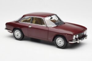 Alfa Romeo 2000 GTV Rosso Bordeaux Norev 1:18 187916 Pressofusione — immagine 6 di 8