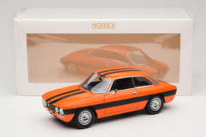 Alfa Romeo 2000 GTV Arancione Norev 1:18 187918 Pressofusione — immagine 8 di 8