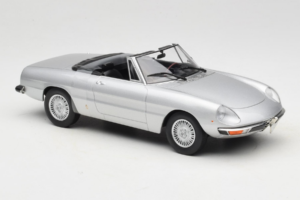 Alfa Romeo 2000 Spider Argento Norev 1:18 187884 Pressofusione — immagine 4 di 6