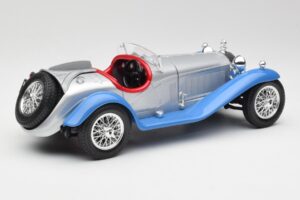 Alfa Romeo 2300 Spider Blu Argento Bburago 1:18 3008 Pressofusione — immagine 3 di 8