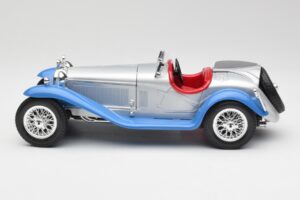 Alfa Romeo 2300 Spider Blu Argento Bburago 1:18 3008 Pressofusione — immagine 4 di 8