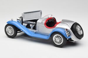 Alfa Romeo 2300 Spider Blu Argento Bburago 1:18 3008 Pressofusione — immagine 5 di 8