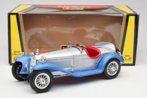 Alfa Romeo 2300 Spider Blu Argento Bburago 1:18 3008 Pressofusione — immagine 8 di 8