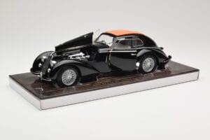 Alfa Romeo 8C 2900B Lungo Nero Minichamps 1:18 100120421 Pressofusione — immagine 2 di 8