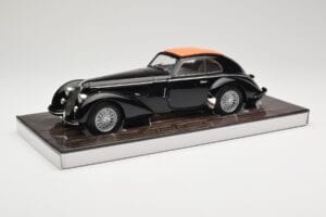 Alfa Romeo 8C 2900B Lungo Nero Minichamps 1:18 100120421 Pressofusione — immagine 3 di 8