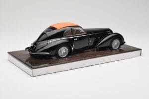 Alfa Romeo 8C 2900B Lungo Nero Minichamps 1:18 100120421 Pressofusione — immagine 4 di 8