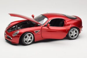 Alfa Romeo 8C Competizione Rosso Bburago 1:18 18-11021 Pressofusione — immagine 2 di 8