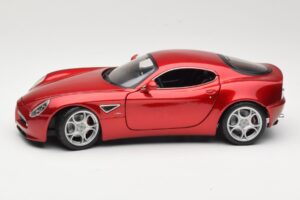 Alfa Romeo 8C Competizione Rosso Bburago 1:18 18-11021 Pressofusione — immagine 4 di 8