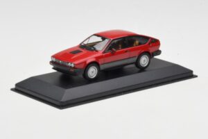 Alfa Romeo Alfetta GTV6 Rosso Minichamps 1:43 400120140 Pressofusione — immagine 2 di 4