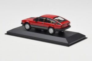 Alfa Romeo Alfetta GTV6 Rosso Minichamps 1:43 400120140 Pressofusione — immagine 3 di 4