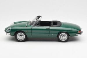 Alfa Romeo Duetto Spider Verde AUTOart 1:18 70138 Pressofusione — immagine 4 di 8