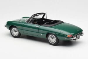 Alfa Romeo Duetto Spider Verde AUTOart 1:18 70138 Pressofusione — immagine 7 di 8