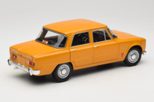Alfa Romeo Giulia 1300 Super Arancione Minichamps 1:18 180120900 Pressofusione — immagine 3 di 8