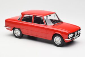 Alfa Romeo Giulia Nuova Super Rosso MCG 1:18 MCG18145 Pressofusione — immagine 4 di 6