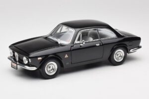 Alfa Romeo Giulia Sprint GTA Nero Road Signature 1:18 92348 Pressofusione