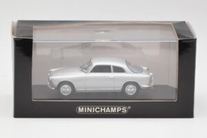 Alfa Romeo Giulietta Sprint Argento Minichamps 1:43 400120400 Pressofusione — immagine 4 di 4