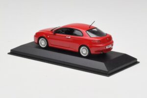 Alfa Romeo GT Rosso Alfa Minichamps 1:43 400120321 Pressofusione — immagine 3 di 4