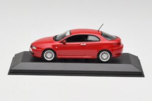 Alfa Romeo GT Rosso Alfa Minichamps 1:43 400120321 Pressofusione