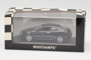 Alfa Romeo GT Nero Minichamps 1:43 400120320 Pressofusione — immagine 4 di 4