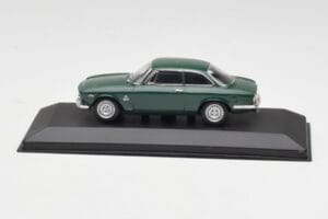 Alfa Romeo Giulia GTA 1300 Junior Verde Minichamps 1:43 ALFA010 Pressofusione