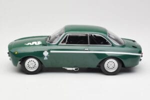 Alfa Romeo GTA 1300 Junior Verde Minichamps 1:18 155120022 Pressofusione — immagine 3 di 6