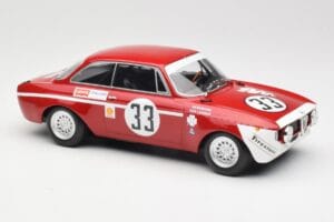 Alfa Romeo GTA 1300 Junior #33 T. Hezemans / G. van Lennep Division 1 Winners 4 Hours of Jarama 1972 Minichamps 1:18 15572123 — immagine 4 di 6