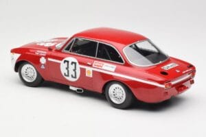 Alfa Romeo GTA 1300 Junior #33 T. Hezemans / G. van Lennep Division 1 Winners 4 Hours of Jarama 1972 Minichamps 1:18 15572123 — immagine 5 di 6