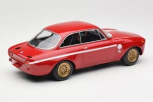 Alfa Romeo GTA 1300 Junior Rosso Minichamps 1:18 155120020 Pressofusione — immagine 2 di 6