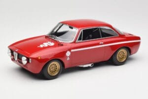 Alfa Romeo GTA 1300 Junior Rosso Minichamps 1:18 155120020 Pressofusione
