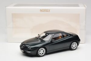Alfa Romeo GTV 916 Coventry Green Metallic Norev 1:18 187842 Pressofusione — immagine 6 di 6