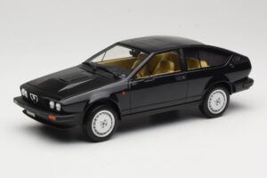 Alfa Romeo GTV6 2.5 Nero Laudoracing-Models 1:18 LM110C Pressofusione