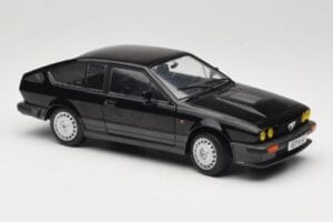 Alfa Romeo GTV6 Nero Solido 1:18 S1802302 Pressofusione — immagine 6 di 8