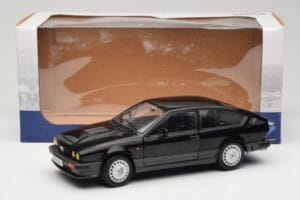 Alfa Romeo GTV6 Nero Solido 1:18 S1802302 Pressofusione — immagine 8 di 8