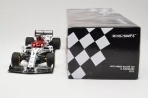 Alfa Romeo Racing C38 #7 K. Raikkonen F1 2019 Minichamps 1:18 110190007 Pressofusione — immagine 6 di 6