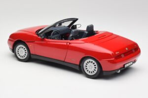 Alfa Romeo Spider 916 Alfa Rosso Maisto 1:18 50278 Pressofusione — immagine 7 di 8