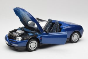 Alfa Romeo Spider 916 Blu Pervinca Maisto 1:18 50308 Pressofusione — immagine 2 di 7